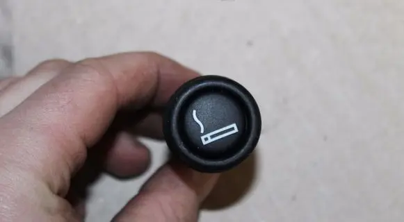 BMW 3 E46 Cigarette lighter 8372913