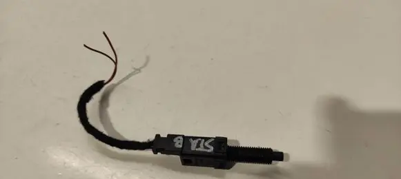 Skoda Superb B5 (3U) Brake pedal sensor switch 811907343B
