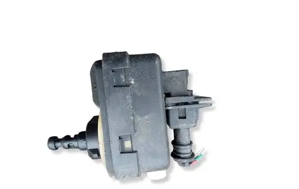 Toyota Yaris Headlight level adjustment motor 890367766