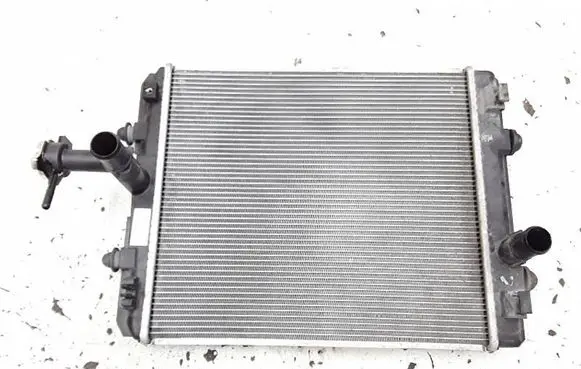 Toyota Aygo AB40 Coolant radiator CZ4221753582