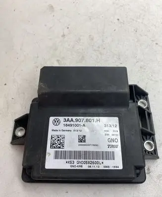 Volkswagen PASSAT CC Hand brake control module 3AA907801H