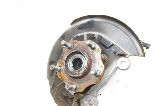 Nissan Rogue Front wheel hub