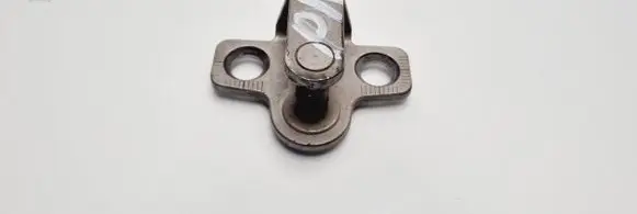 Mercedes-Benz A W168 Front door lock loop/hook striker 