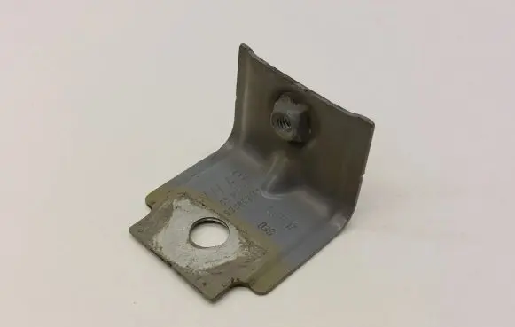 Volkswagen PASSAT B8 Fender mounting bracket 3G0809471