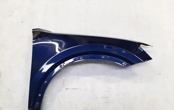 Audi Q2 - Fender 81A821470