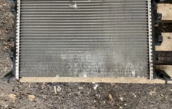Coolant radiator