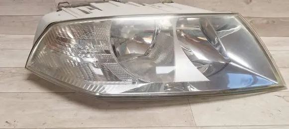 Skoda Octavia Mk2 (1Z) Headlight/headlamp