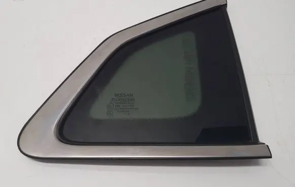 Nissan Qashqai Rear side window 833124EA0A 833124EA1A