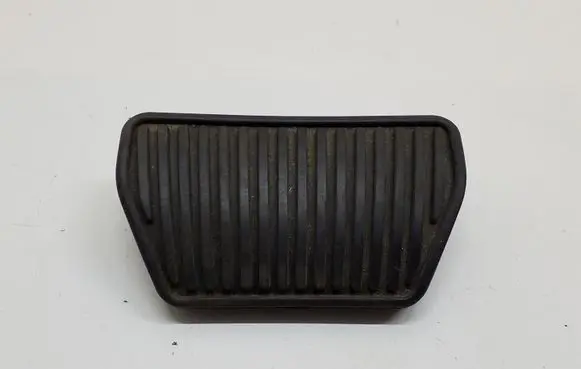 Hyundai Tucson TL Brake pedal 32825B1200