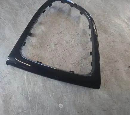 Renault Captur Gear shifter surround trim plastic