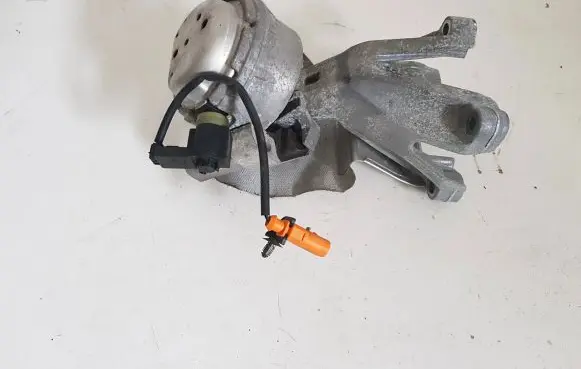 Audi A6 S6 C7 4G Engine mount bracket