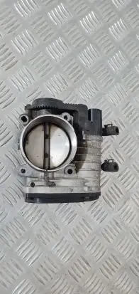 KIA Sorento Throttle body valve 