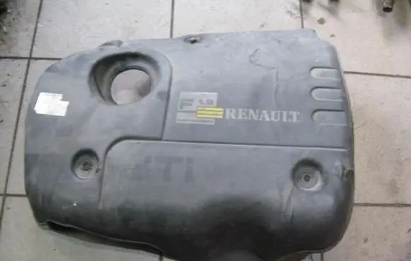 Renault Laguna I Engine cover (trim)