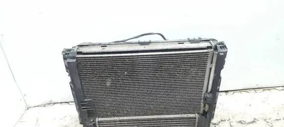 BMW 3 E90 E91 Coolant radiator 781025803