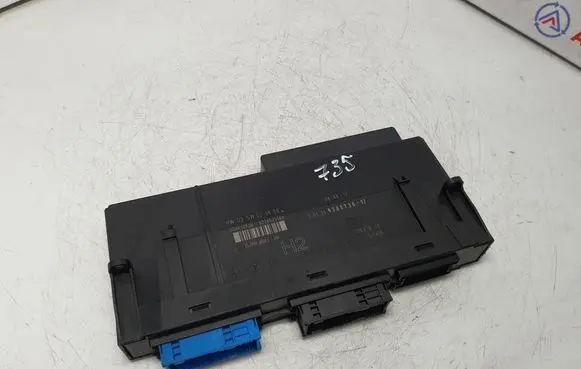 BMW X1 E84 Central body control module 9305736 61359305736