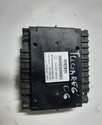 Volkswagen Touareg I Comfort/convenience module 7L6937049M 05066525