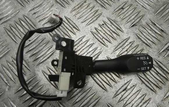 Steering wheel buttons/switches