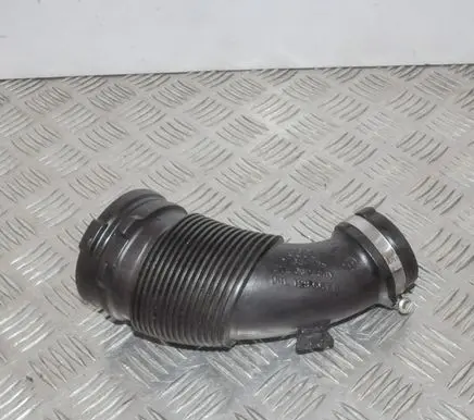 Audi A4 S4 B9 8W Air intake hose/pipe 04L129661B