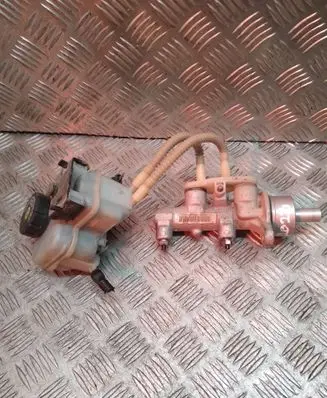 Opel Meriva A Master brake cylinder Y21627