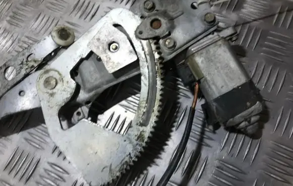 Jaguar XJ X308 Rear door window regulator motor