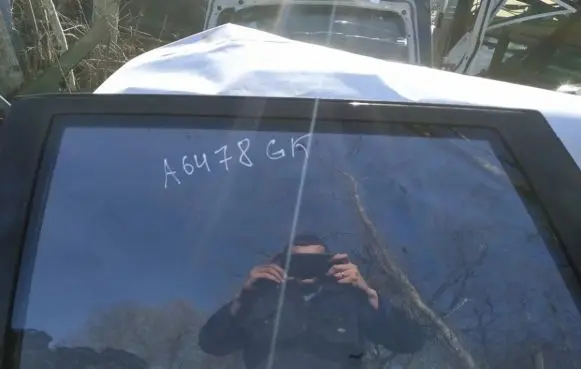 Nissan Murano Z50 Rear door window glass