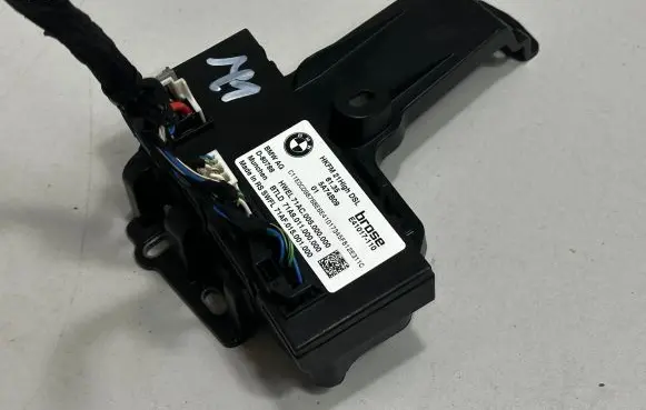 BMW iX Tailgate/trunk control unit/module 5A74B09