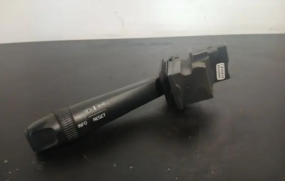 Volvo XC90 Indicator stalk 30669738 05W01D
