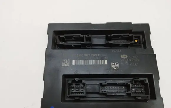 Audi A5 8T 8F Comfort/convenience module 8K0907289C 00002001