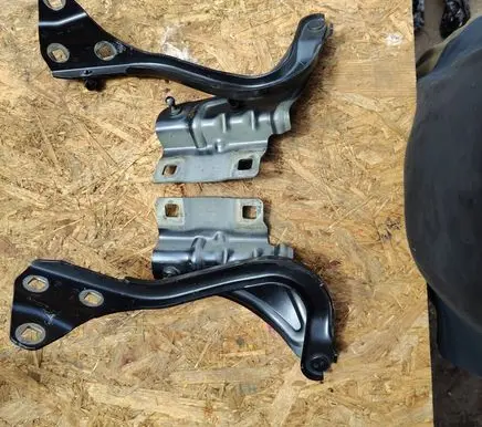 Renault Megane IV Engine bonnet/hood hinges 451002203R 554002203R
