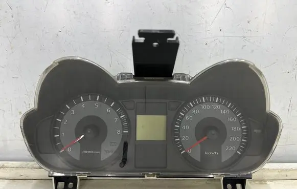 Speedometer (instrument cluster)