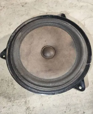 Audi A6 S6 C5 4B Front door speaker 8637611333