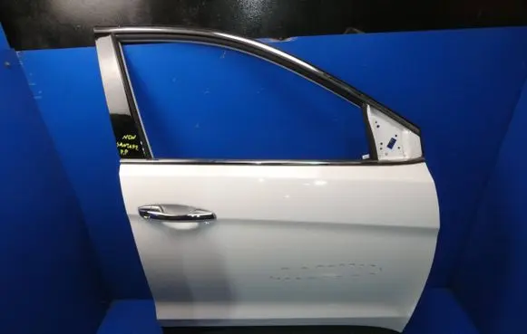Hyundai Grand Santa Fe NC Front door