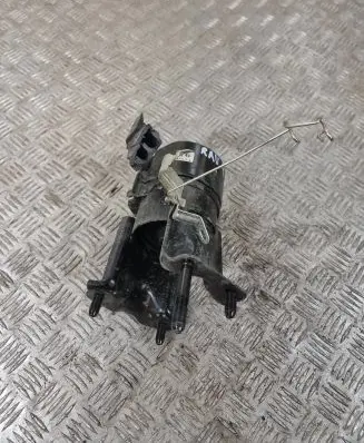 Toyota RAV 4 (XA50) Engine mount bracket