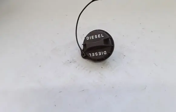 KIA Carens II Fuel tank filler cap NOCODE