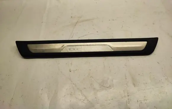 Dodge Durango III (A) pillar trim 1SZ57DX9AA