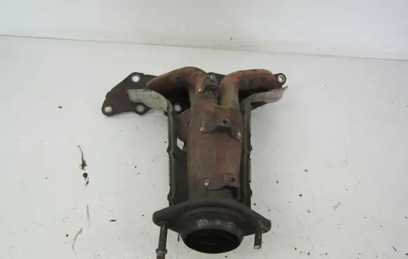 Mazda 6 Exhaust manifold 