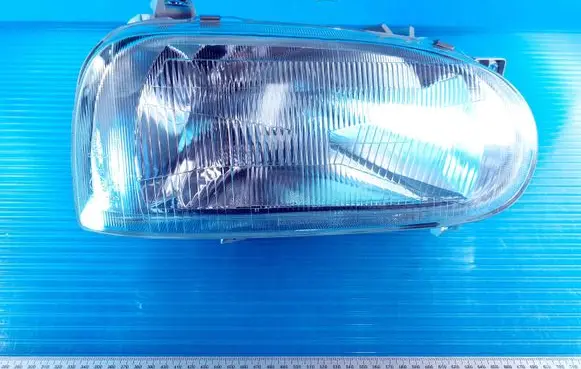Volkswagen Golf III Headlight/headlamp 18474