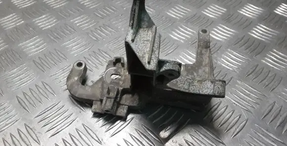 Volvo V40 Engine mounting bracket AV6Q9B470BB