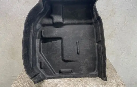 Mercedes-Benz C W204 Other trunk/boot trim element 2046900541