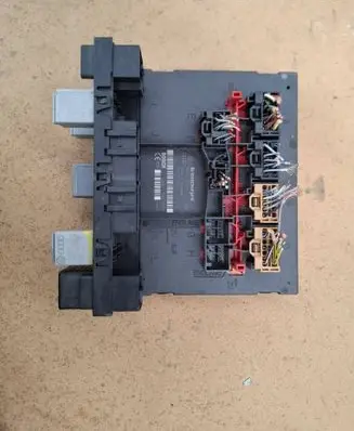 Audi TT TTS Mk2 Comfort/convenience module 8P0907279K
