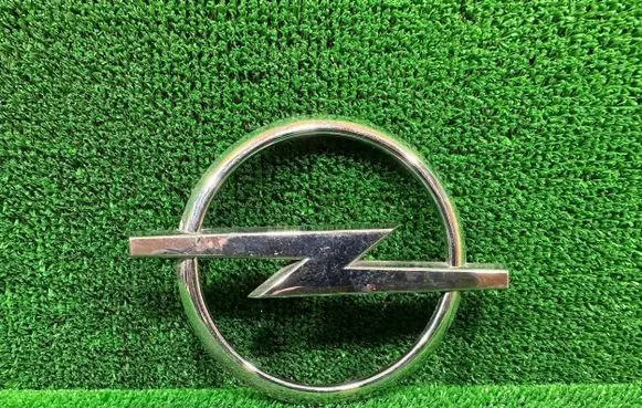 Opel Vectra C Manufacturers badge/model letters 313460100