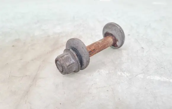Land Rover Evoque I Rear suspension camber bolt 