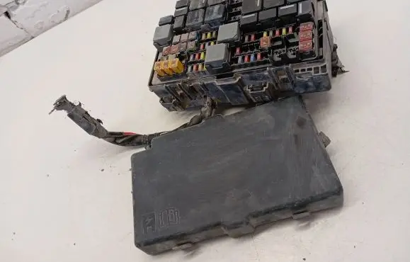 Ford Ranger Fuse box set AB3914A076BD