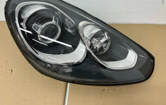 Porsche Cayenne (92A) Headlight/headlamp 7P5941752B
