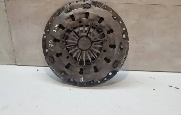 Volvo V70 Pressure plate 124020910