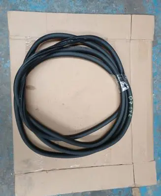 Citroen DS7 Crossback Front door rubber seal 