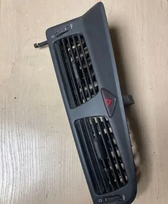 Volvo S80 Dash center air vent grill 9441045 3409374