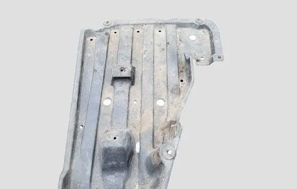 Toyota Corolla Verso AR10 Engine splash shield/under tray 583980F010