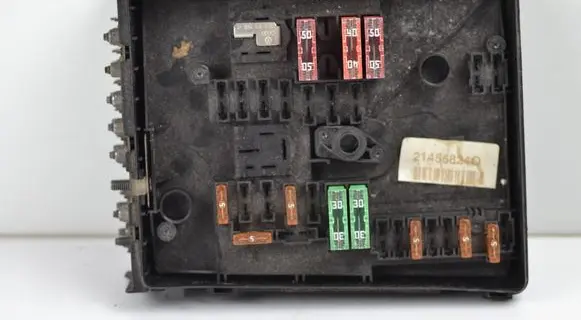Volkswagen Golf Plus Other relay 214568240