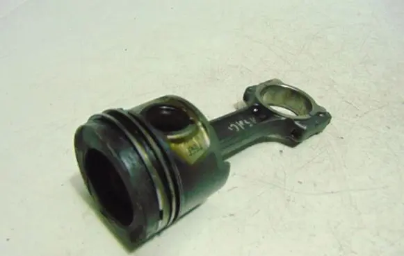Renault Megane I Piston 